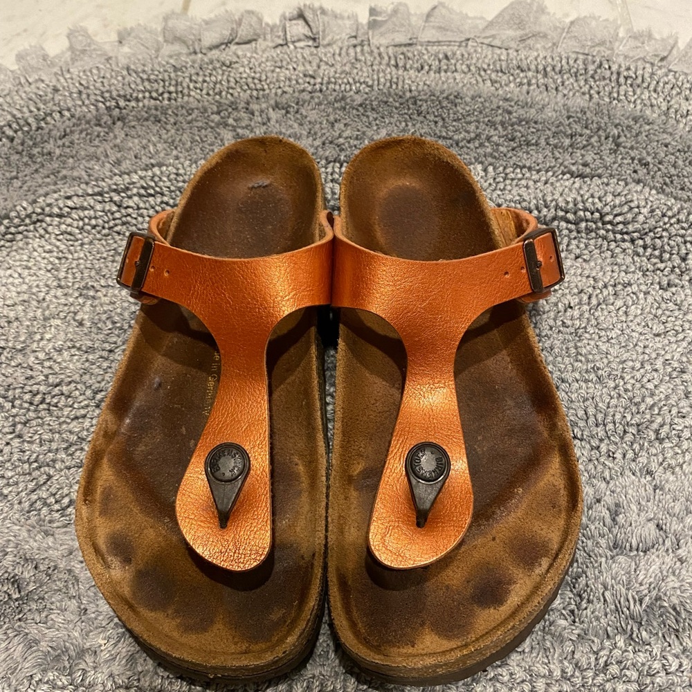 Burnt orange gizeh Birkenstock size 36